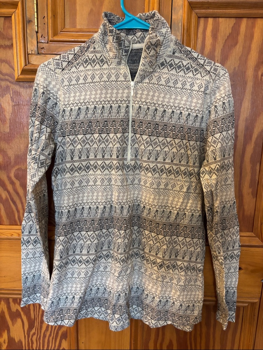 Woolrich Beige and Gray Patterned Half-Zip Pullover